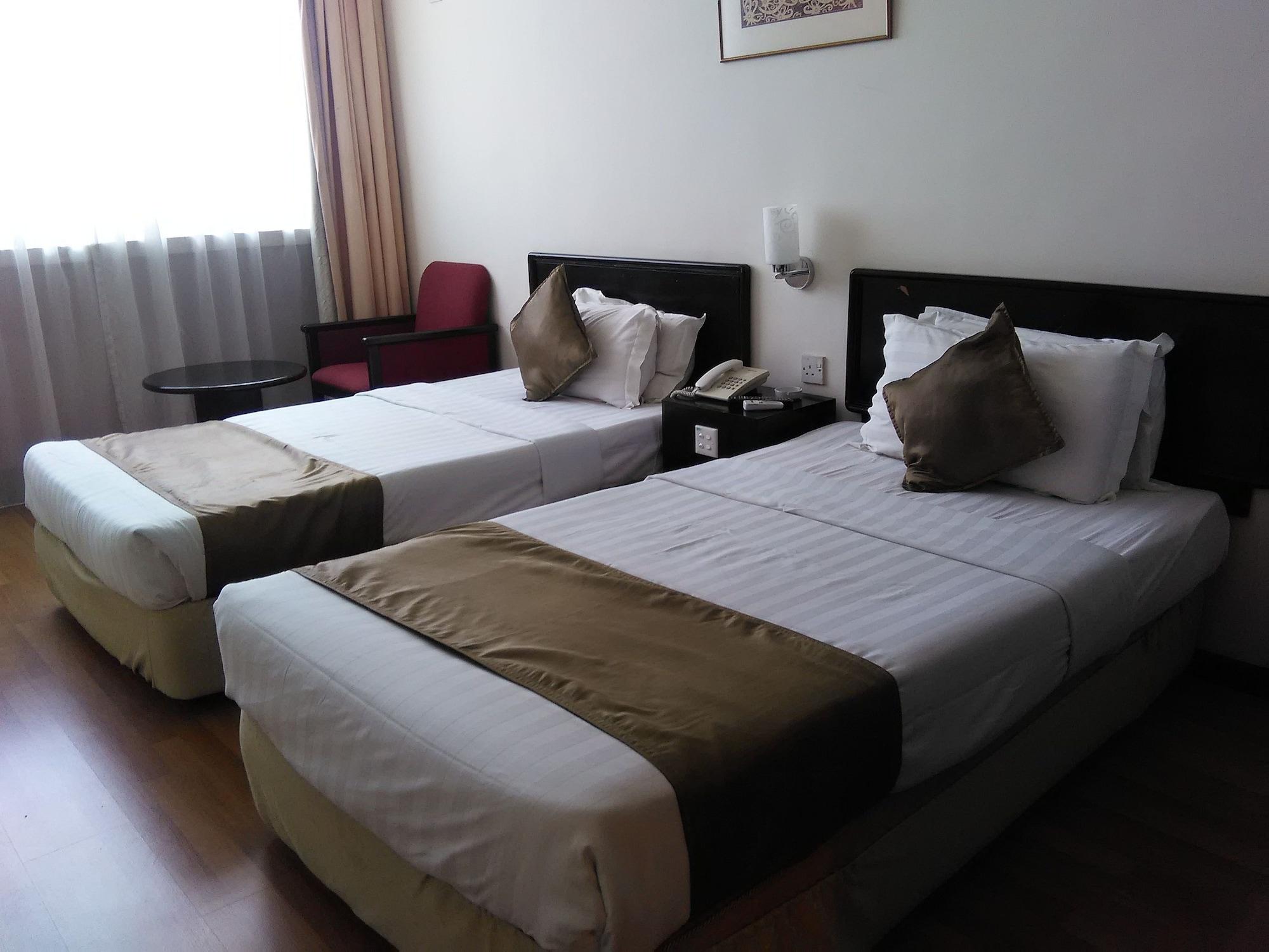 Telang Usan Hotel Kuching Eksteriør billede