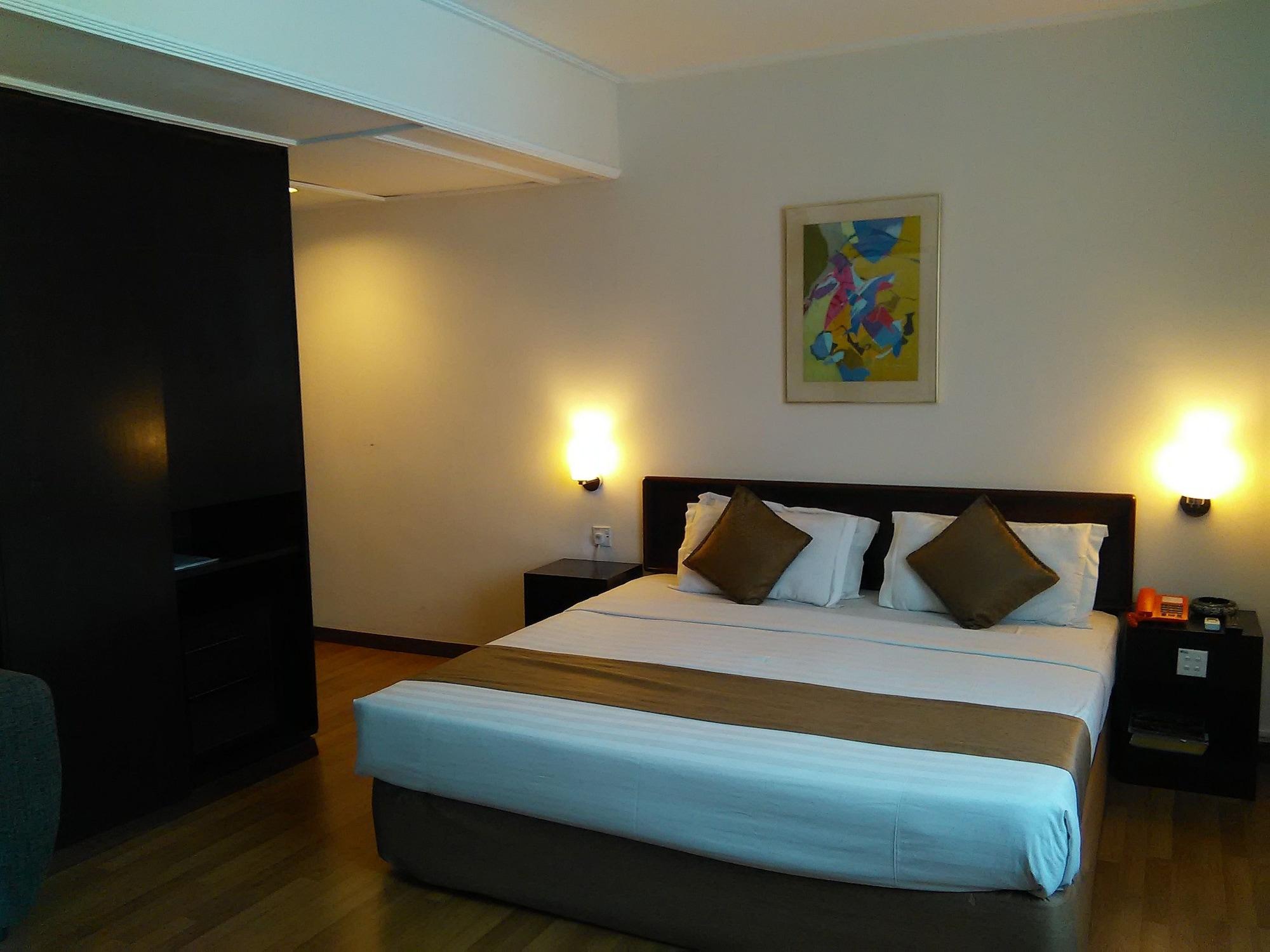 Telang Usan Hotel Kuching Eksteriør billede